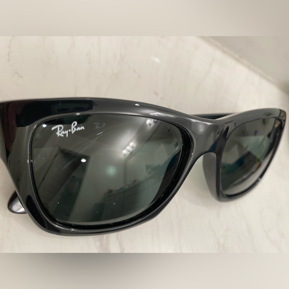 NWT Ray-ban sunglasses unisex New Ray-Ban Sunglasses + Case | Authentic Designer - Picture 8 of 12
